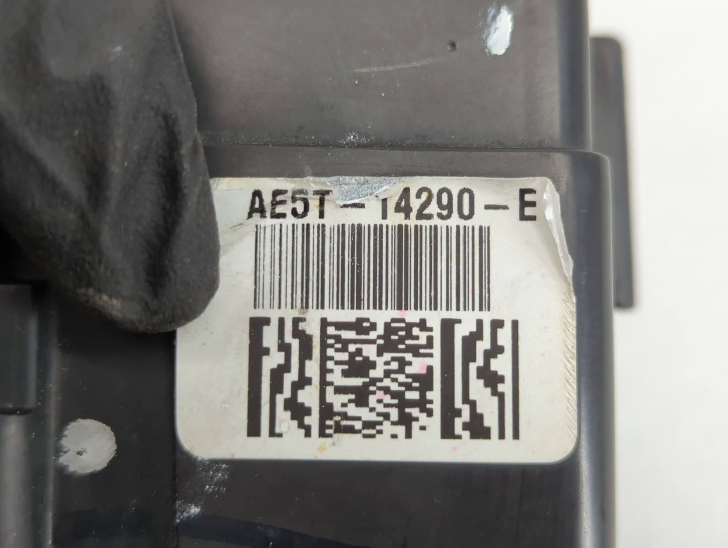 2010-2012 Ford Fusion Fusebox Fuse Box Panel Relay Module P/N:AE5T-14290-E AE5T-14290-D Fits Fits 2010 2011 2012 OEM Used Au