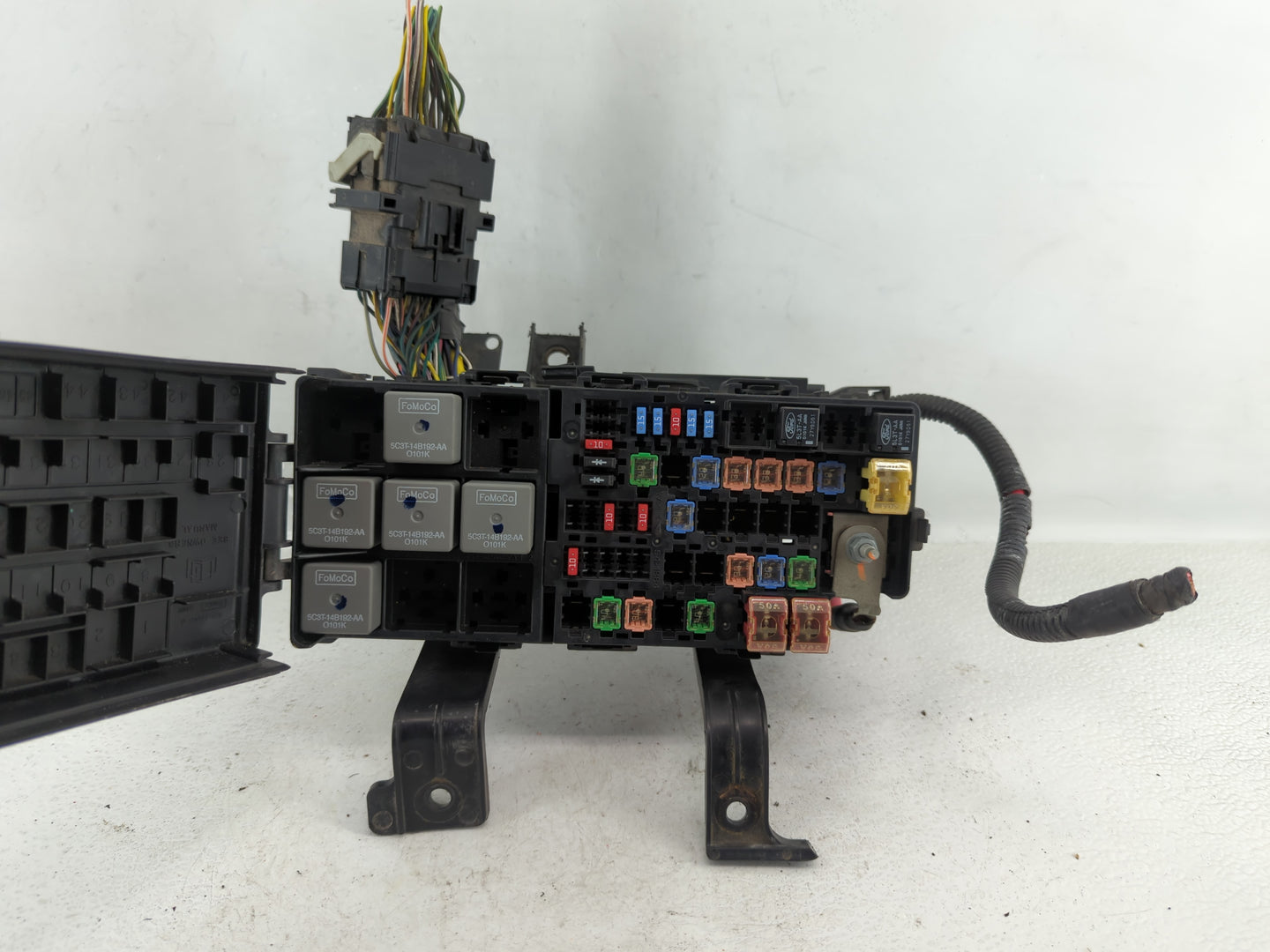 2010-2012 Ford Fusion Fusebox Fuse Box Panel Relay Module P/N:AE5T-14290-E Fits Fits 2010 2011 2012 OEM Used Auto Parts - Oe