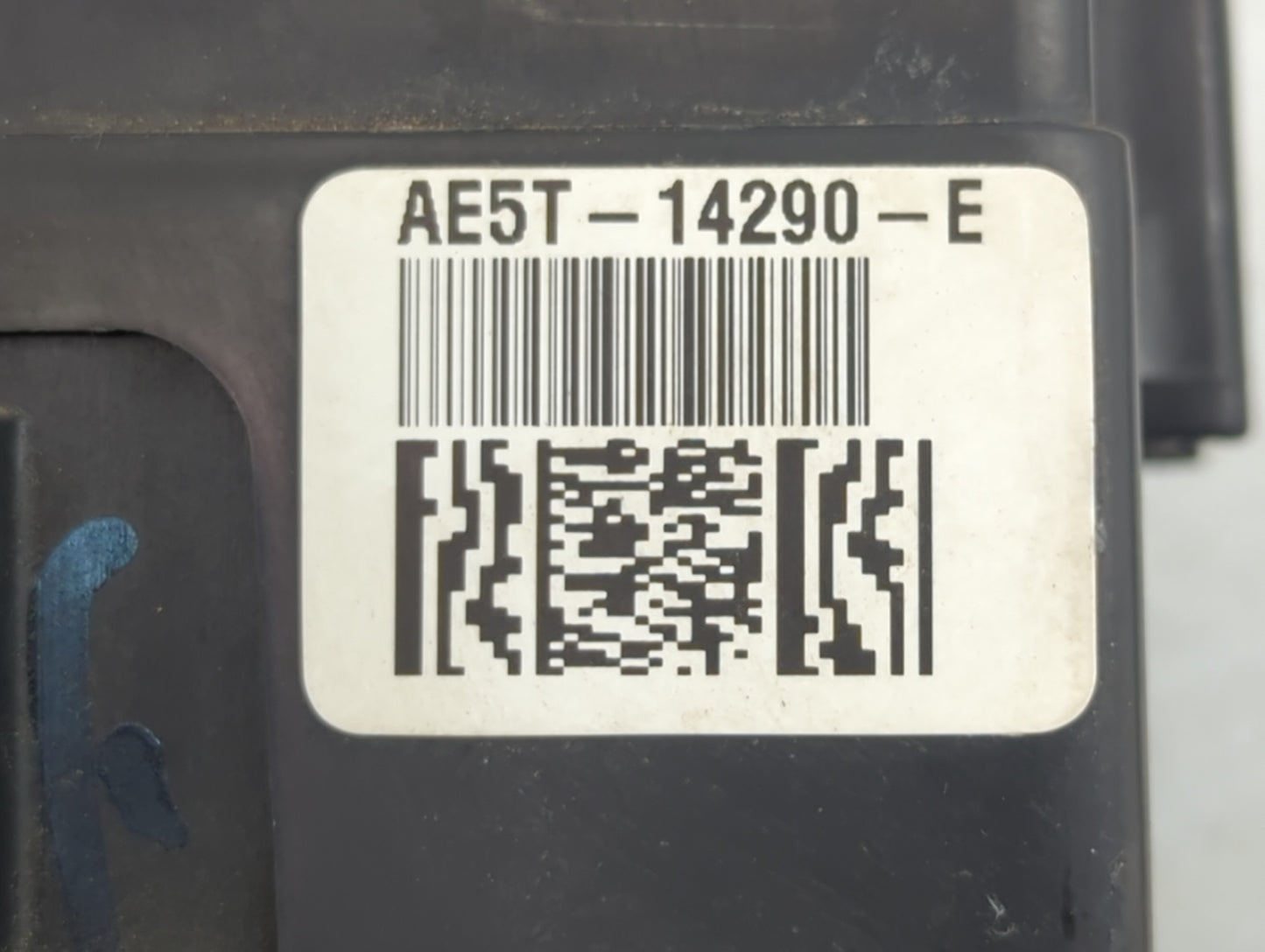 2010-2012 Ford Fusion Fusebox Fuse Box Panel Relay Module P/N:AE5T-14290-E Fits Fits 2010 2011 2012 OEM Used Auto Parts - Oe