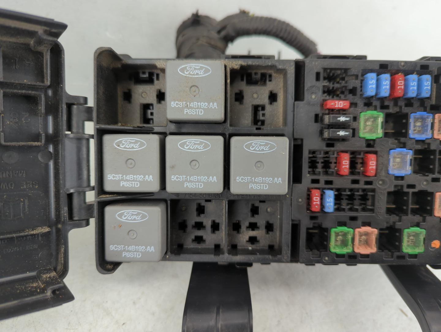 2010-2012 Ford Fusion Fusebox Fuse Box Panel Relay Module P/N:AE5T-14290-G Fits Fits 2010 2011 2012 OEM Used Auto Parts - Oe