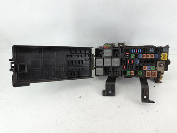 2010-2012 Ford Fusion Fusebox Fuse Box Panel Relay Module P/N:AE5T-14290-E Fits Fits 2010 2011 2012 OEM Used Auto Parts