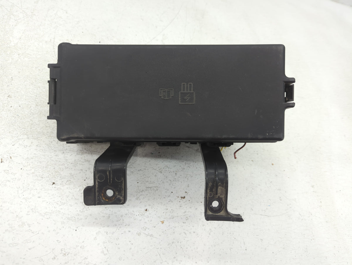 2010-2012 Ford Fusion Fusebox Fuse Box Panel Relay Module P/N:AE5T-14290-G Fits Fits 2010 2011 2012 OEM Used Auto Parts - Oe