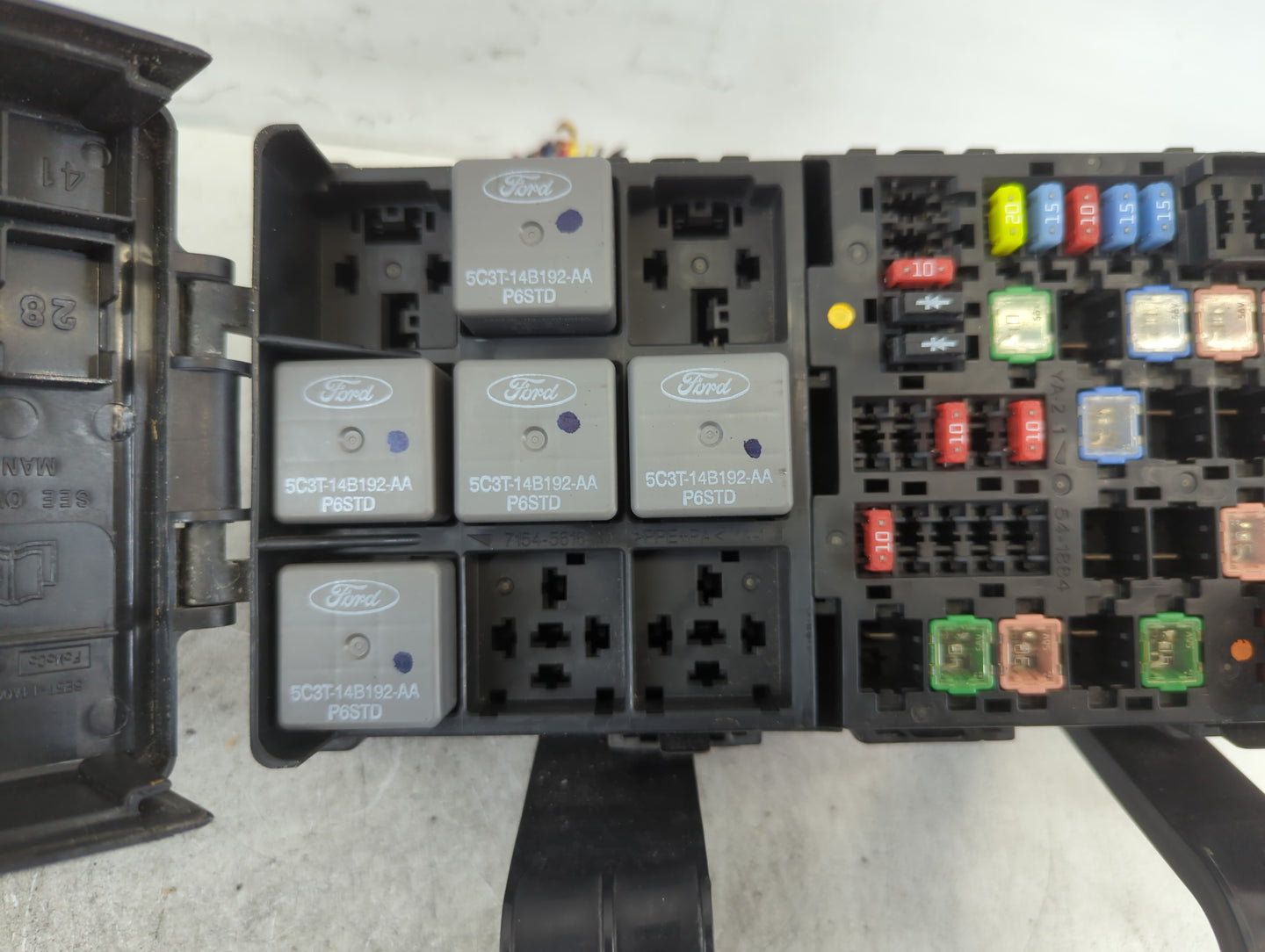 2010-2012 Ford Fusion Fusebox Fuse Box Panel Relay Module P/N:AE5T-14290-F Fits Fits 2010 2011 2012 OEM Used Auto Parts - Oe