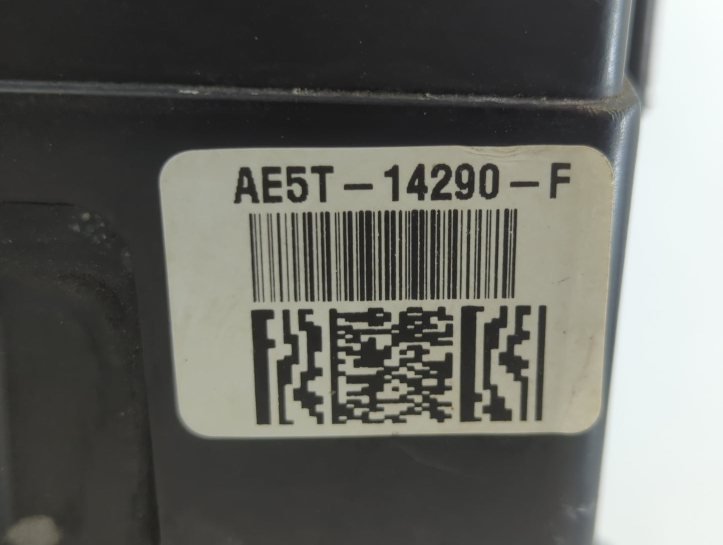 2010-2012 Ford Fusion Fusebox Fuse Box Panel Relay Module P/N:AE5T-14290-F Fits Fits 2010 2011 2012 OEM Used Auto Parts - Oe