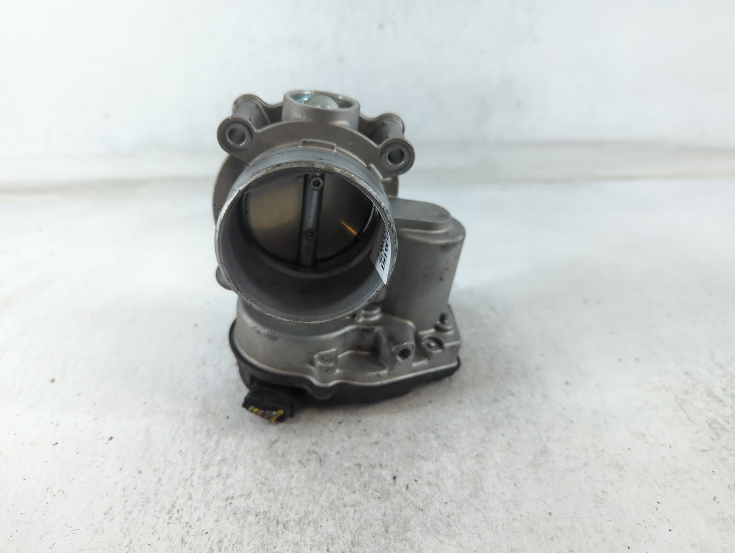 2010-2012 Ford Fusion Throttle Body P/N:67M1990 DS7E-9F991-AJ Fits Fits 2009 2010 2011 2012 OEM Used Auto Parts - Oemusedaut