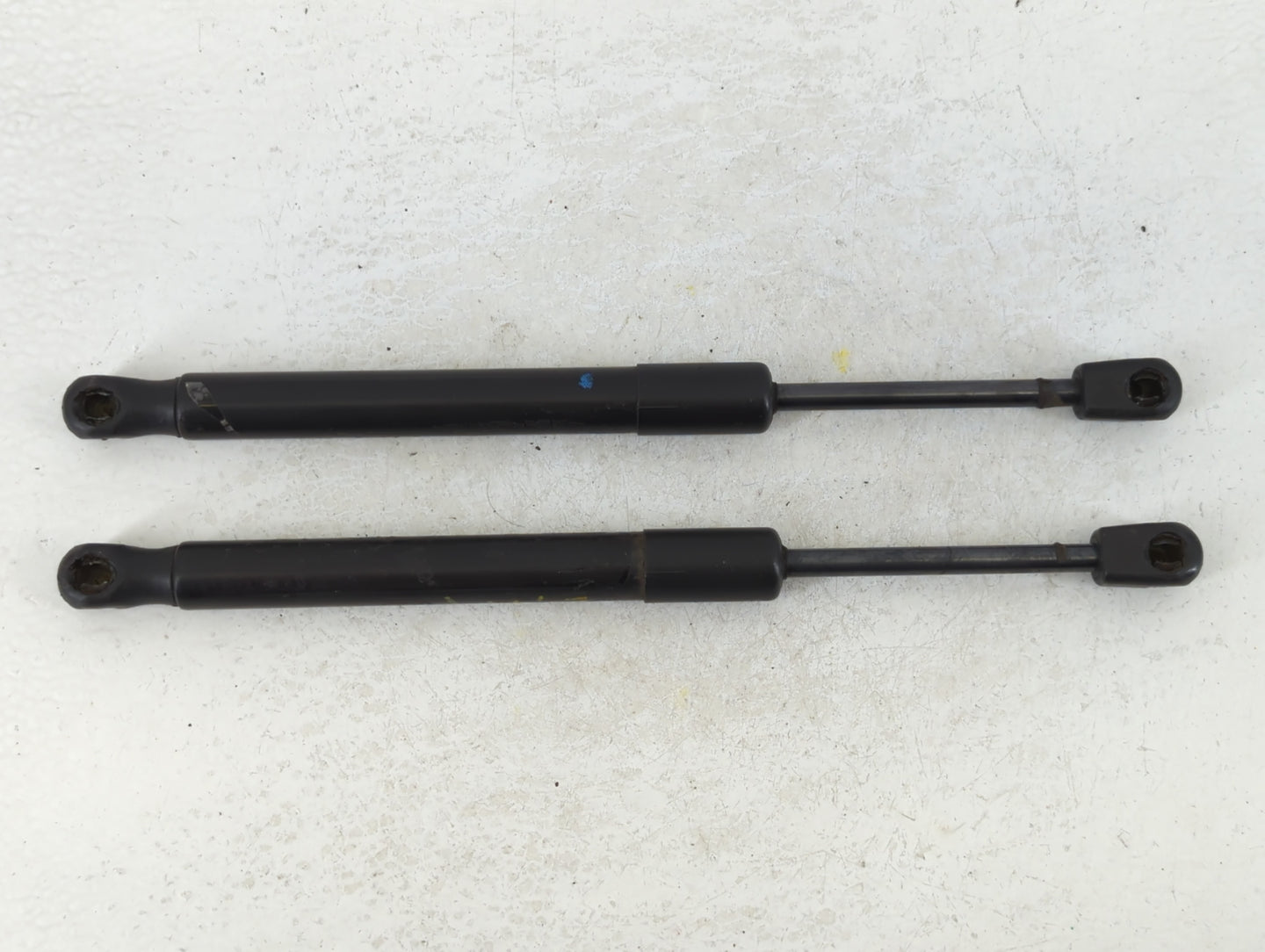 2010 Ford Fusion LID SHOCKS - Oemusedautoparts1.com