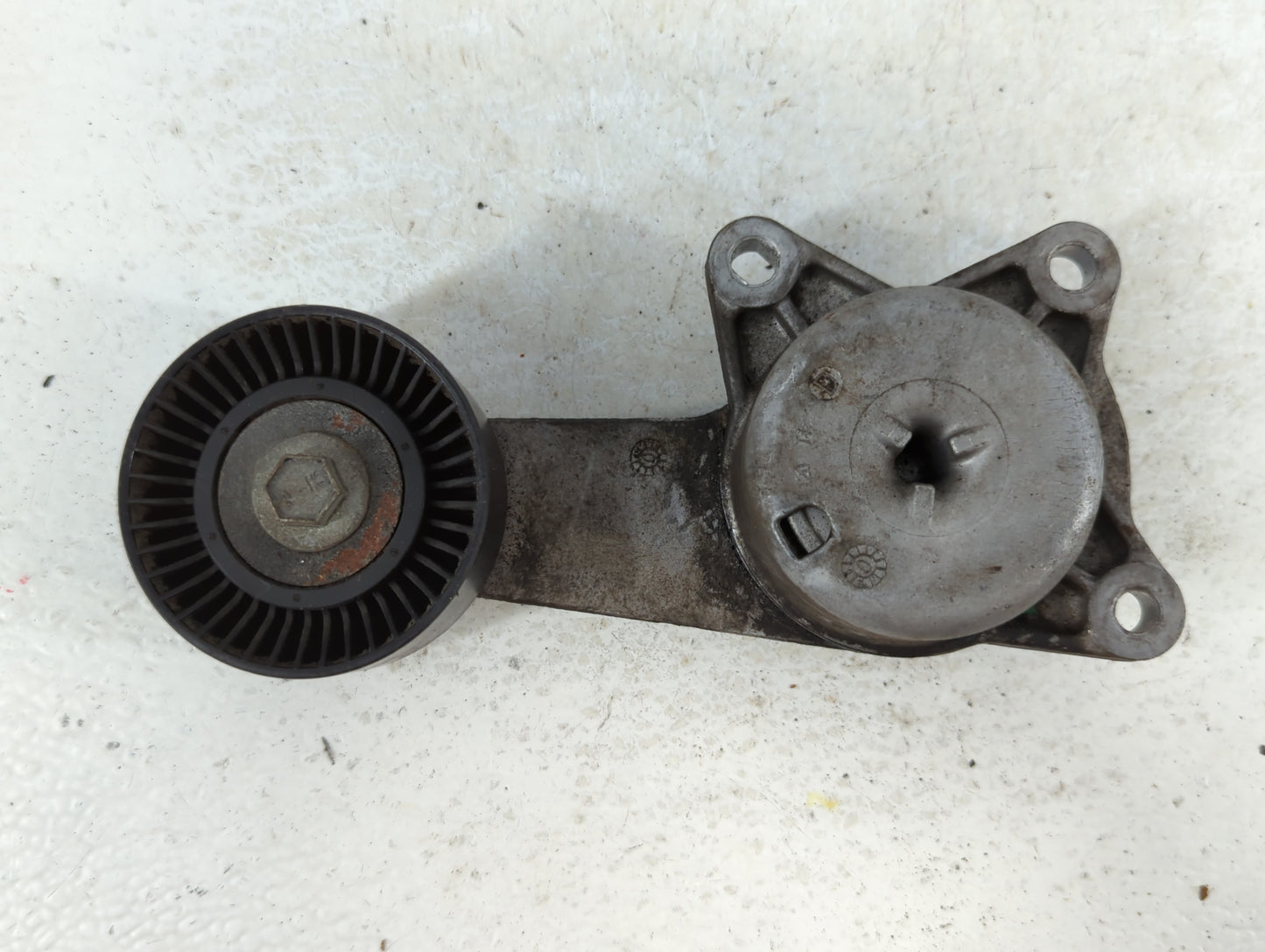 2010 Ford Fusion Belt Tensioner Pulley and idler pulley - Oemusedautoparts1.com