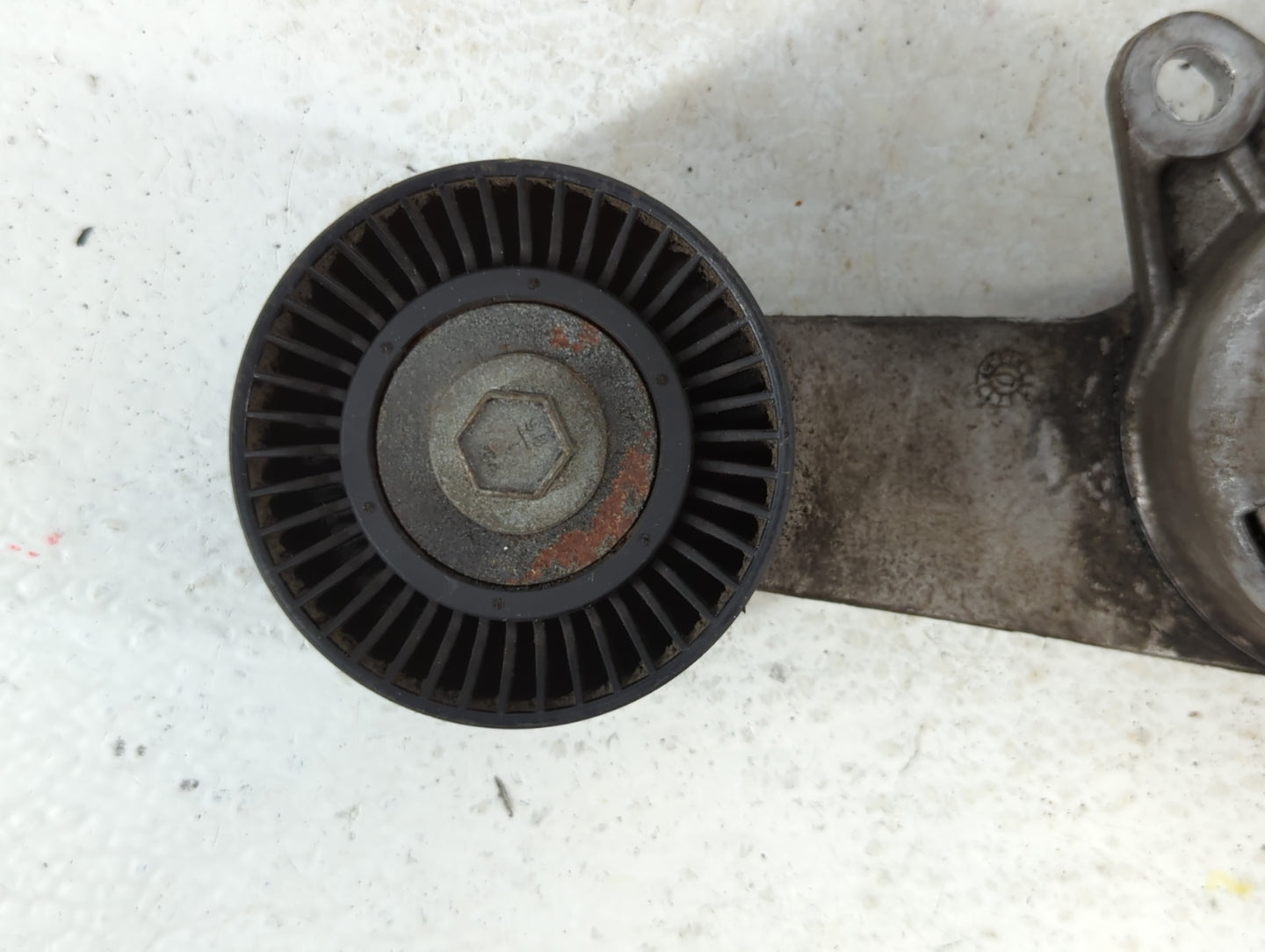 2010 Ford Fusion Belt Tensioner Pulley and idler pulley - Oemusedautoparts1.com
