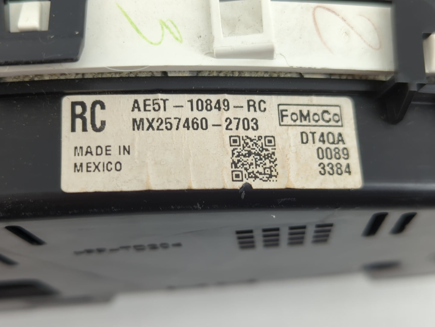 2010 Ford Fusion Instrument Cluster Speedometer Gauges P/N:257460-2703 AE5T-10849-RC Fits OEM Used Auto Parts - Oemusedautop