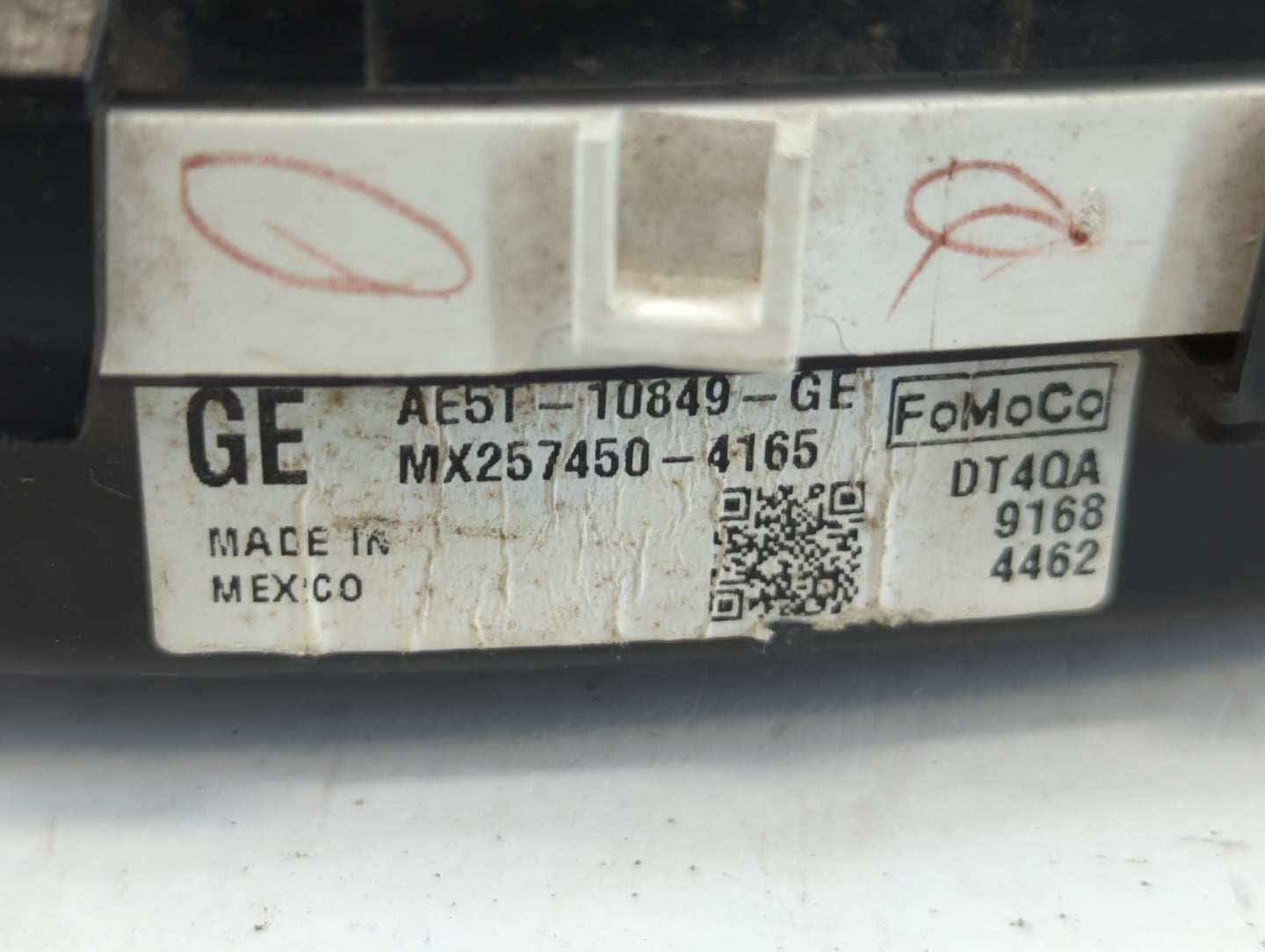 2010 Ford Fusion Instrument Cluster Speedometer Gauges P/N:AE5T-10849-GE Fits OEM Used Auto Parts - Oemusedautoparts1.com