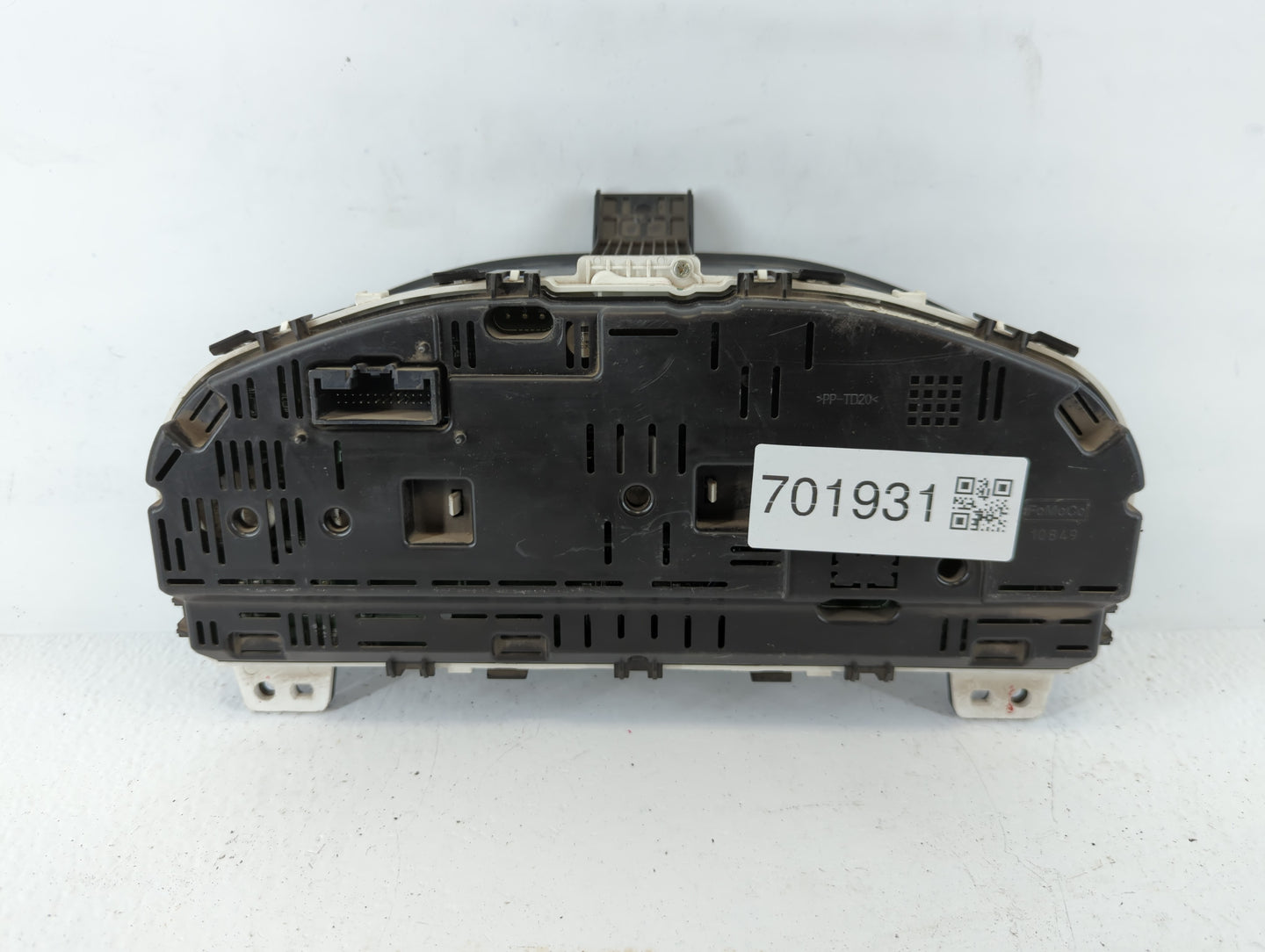 2010 Ford Fusion Instrument Cluster Speedometer Gauges P/N:AE5T-10849-GE Fits OEM Used Auto Parts - Oemusedautoparts1.com