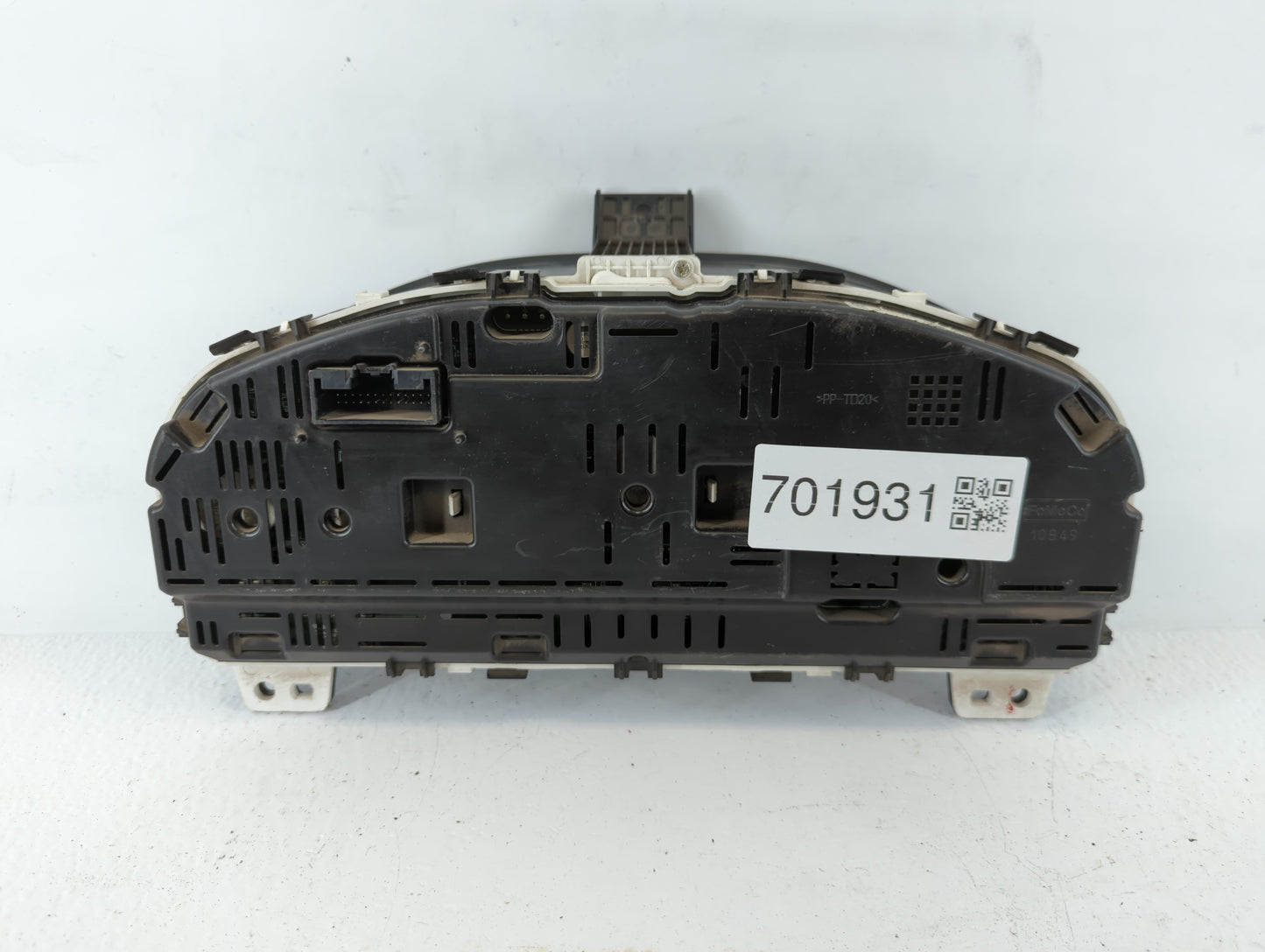 2010 Ford Fusion Instrument Cluster Speedometer Gauges P/N:AE5T-10849-GE Fits OEM Used Auto Parts - Oemusedautoparts1.com