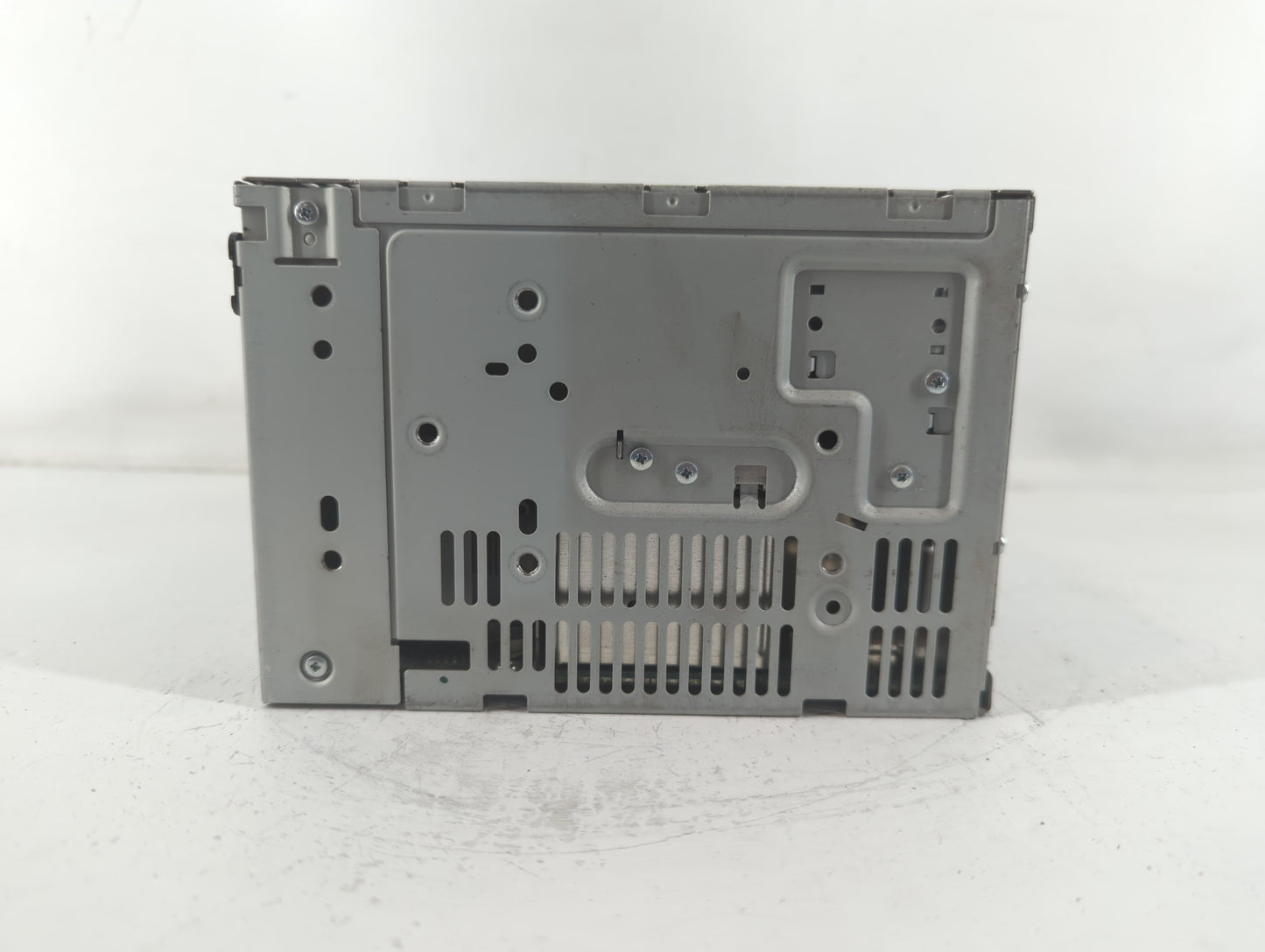 2010 Ford Fusion Radio AM FM Cd Player Receiver Replacement P/N:9E5T-19C158-AC Fits OEM Used Auto Parts - Oemusedautoparts1.