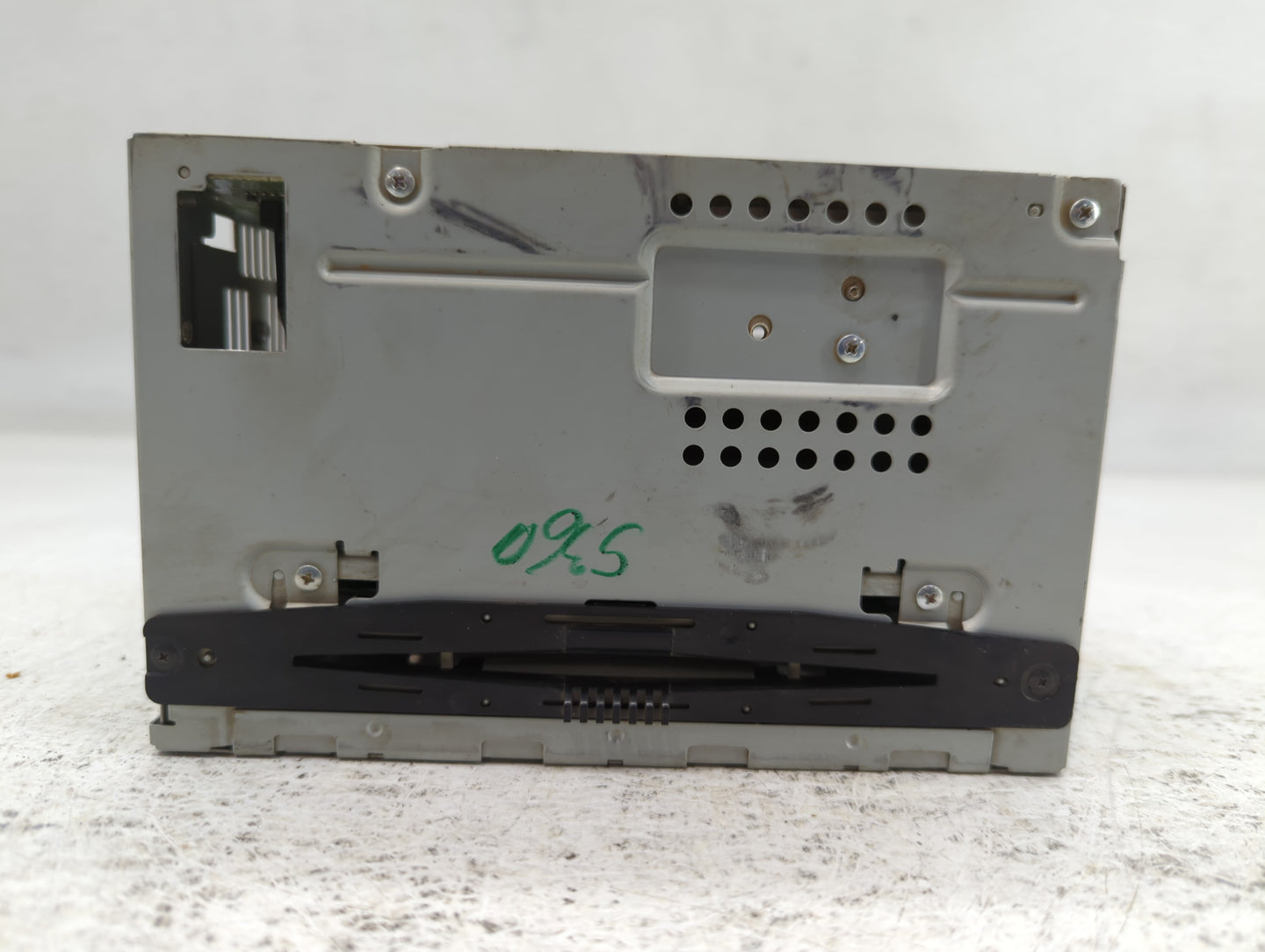2010-2010 Ford Fusion Am Fm Cd Player Radio Receiver - Oemusedautoparts1.com