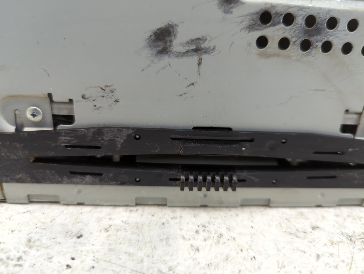 2010-2010 Ford Fusion Am Fm Cd Player Radio Receiver - Oemusedautoparts1.com