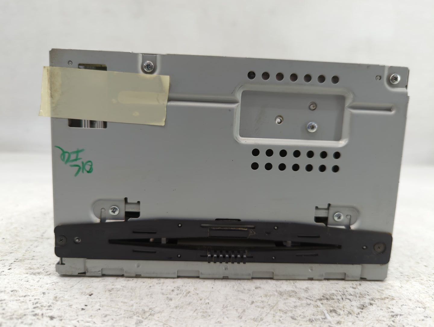 2010-2010 Ford Fusion Am Fm Cd Player Radio Receiver - Oemusedautoparts1.com