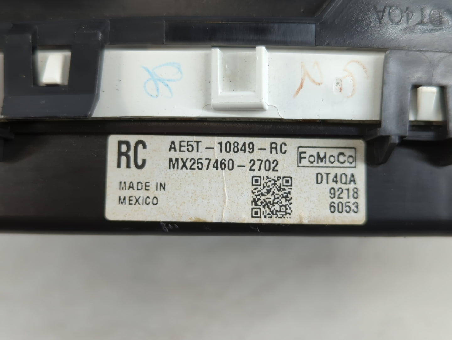 2010 Ford Fusion Instrument Cluster Speedometer Gauges P/N:AE5T-10849-RC Fits OEM Used Auto Parts - Oemusedautoparts1.com