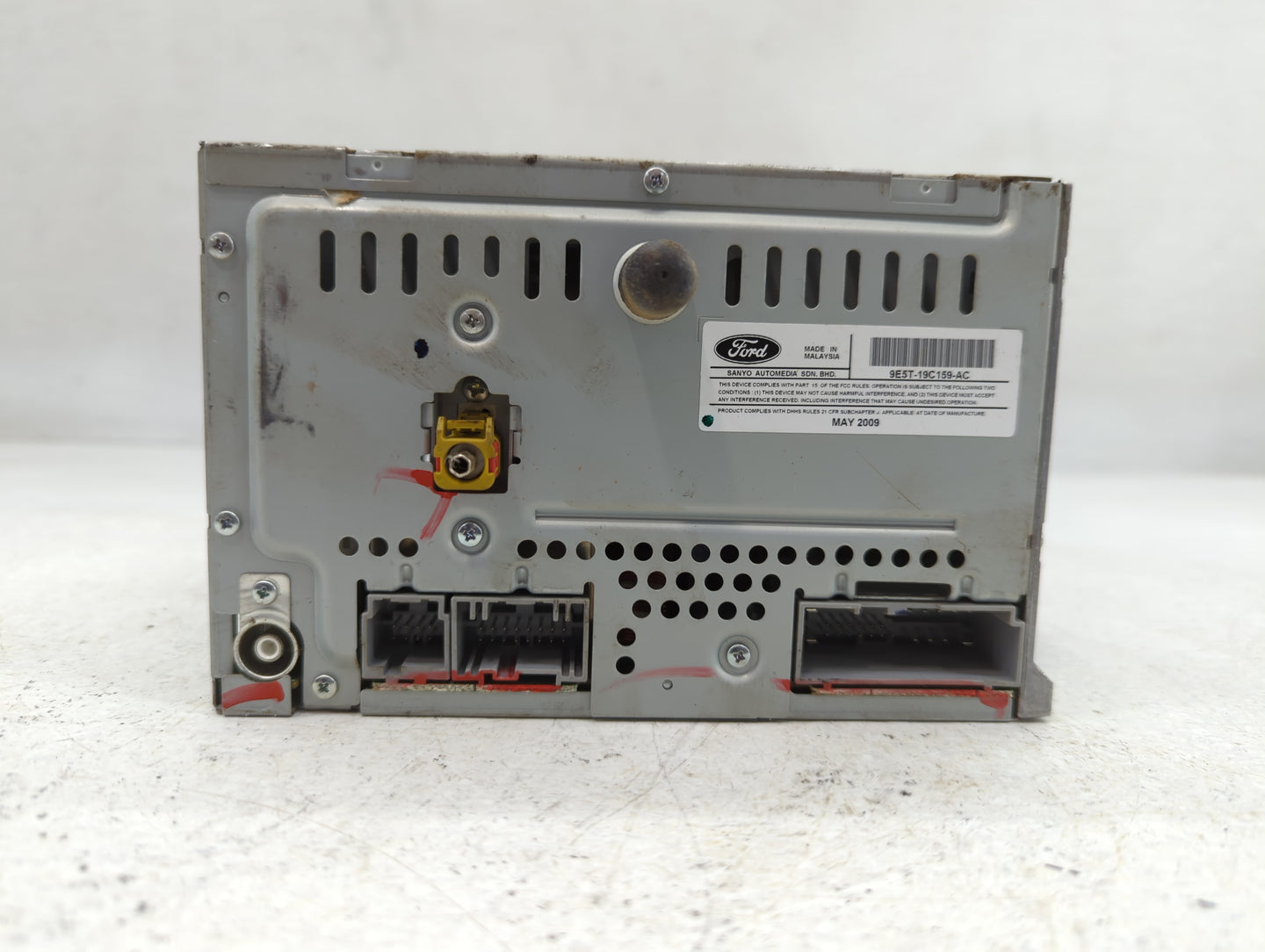 2010-2010 Ford Fusion Am Fm Cd Player Radio Receiver - Oemusedautoparts1.com