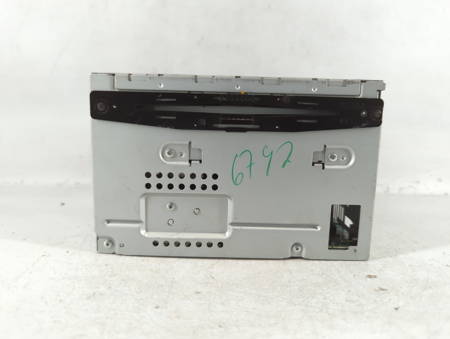 2010-2010 Ford Fusion Am Fm Cd Player Radio Receiver - Oemusedautoparts1.com
