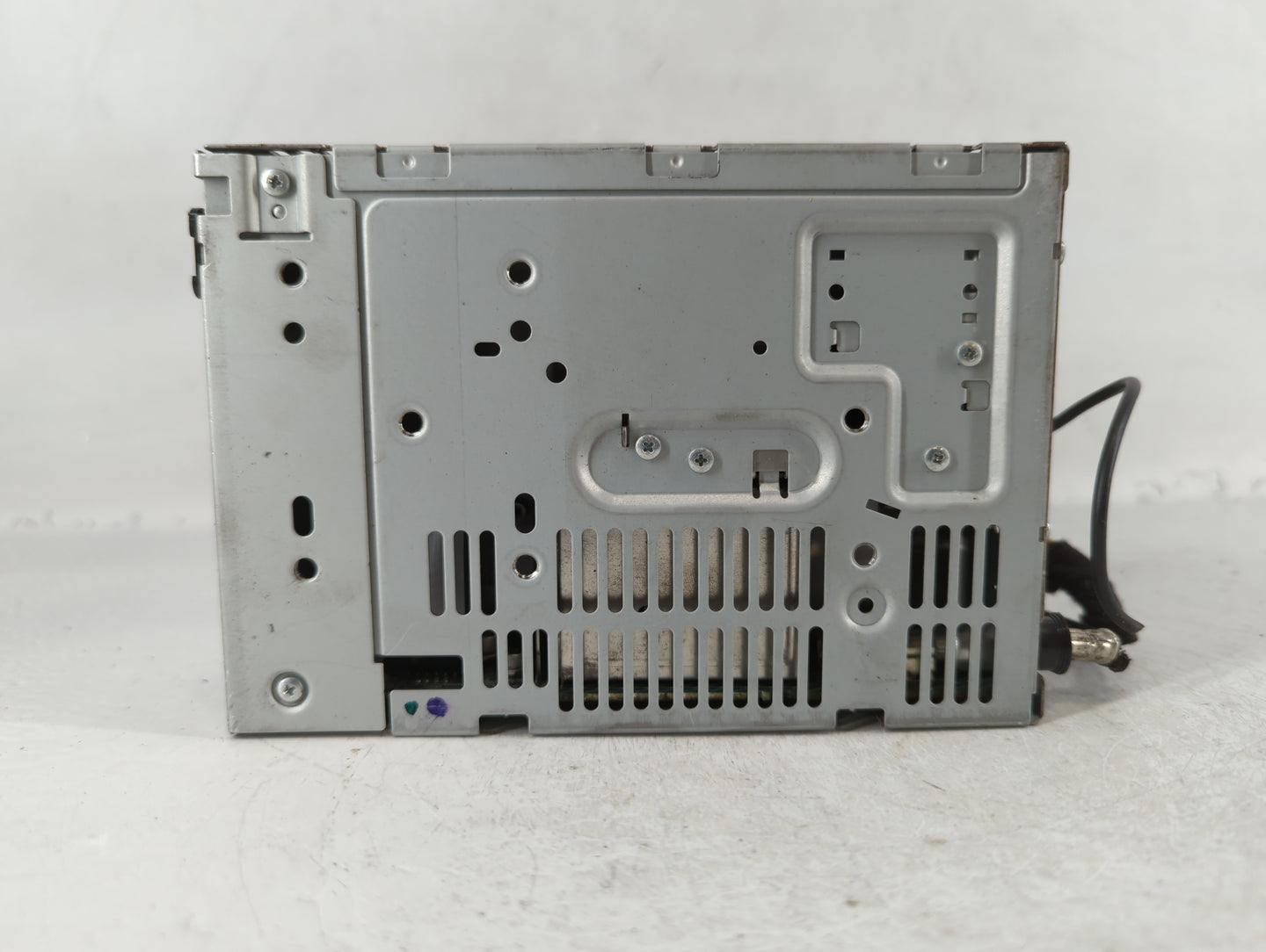 2010-2010 Ford Fusion Am Fm Cd Player Radio Receiver - Oemusedautoparts1.com