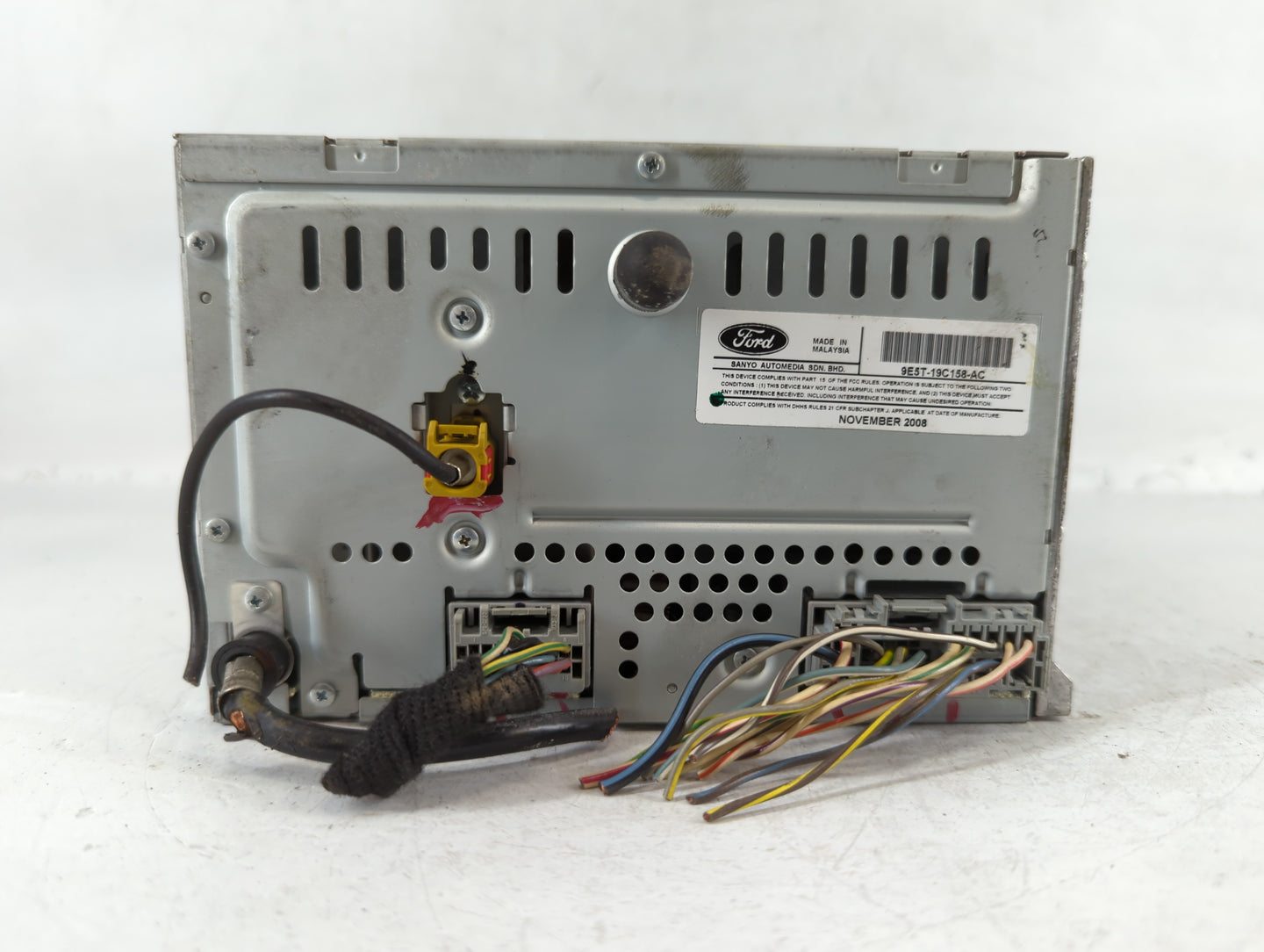 2010-2010 Ford Fusion Am Fm Cd Player Radio Receiver - Oemusedautoparts1.com