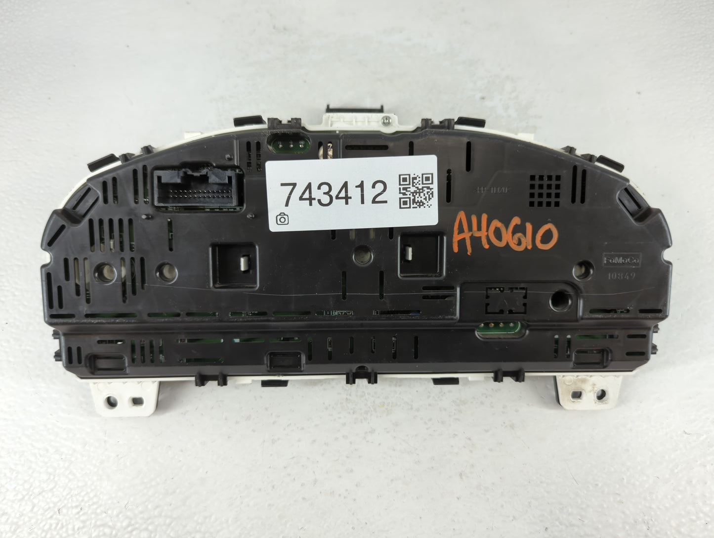 2010 Ford Fusion Instrument Cluster Speedometer Gauges P/N:AE5T-10849-TC Fits OEM Used Auto Parts - Oemusedautoparts1.com