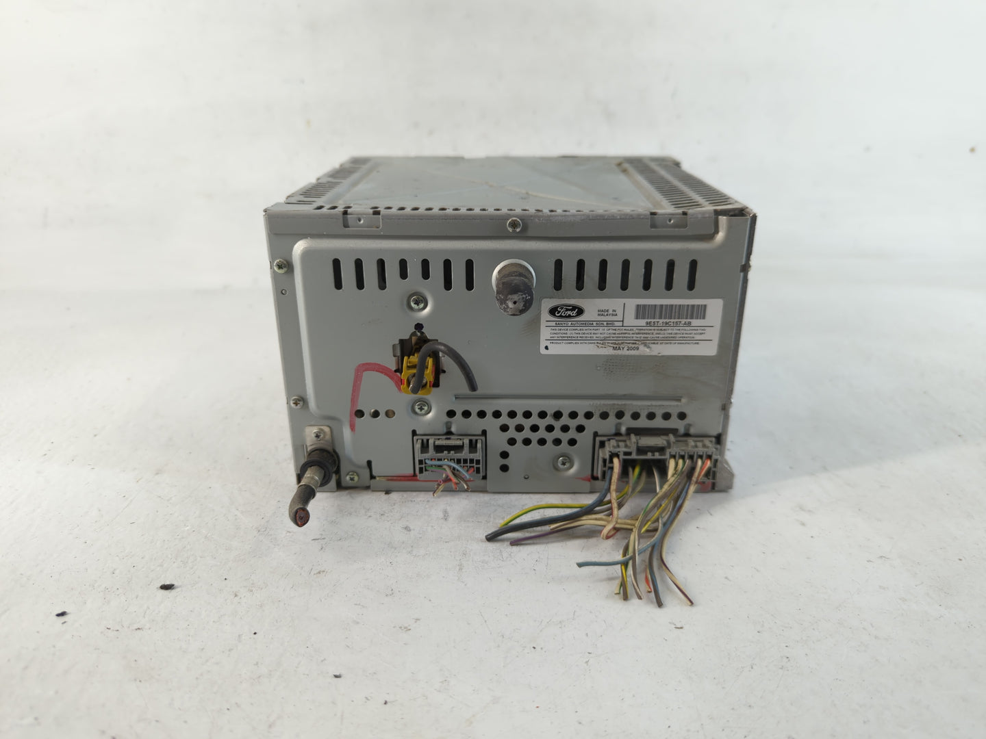 2010-2010 Ford Fusion Am Fm Cd Player Radio Receiver - Oemusedautoparts1.com