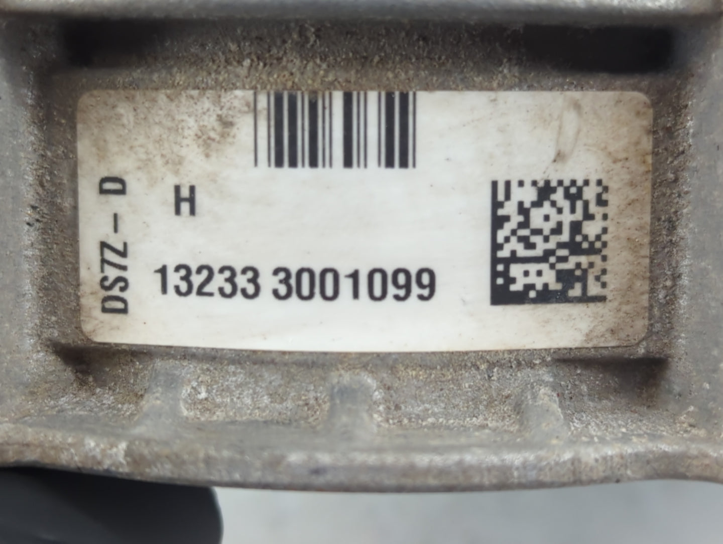 2010-2012 Ford Fusion Throttle Body P/N:13233 3001099 DS7Z-D Fits Fits 2009 2010 2011 2012 OEM Used Auto Parts - Oemusedauto