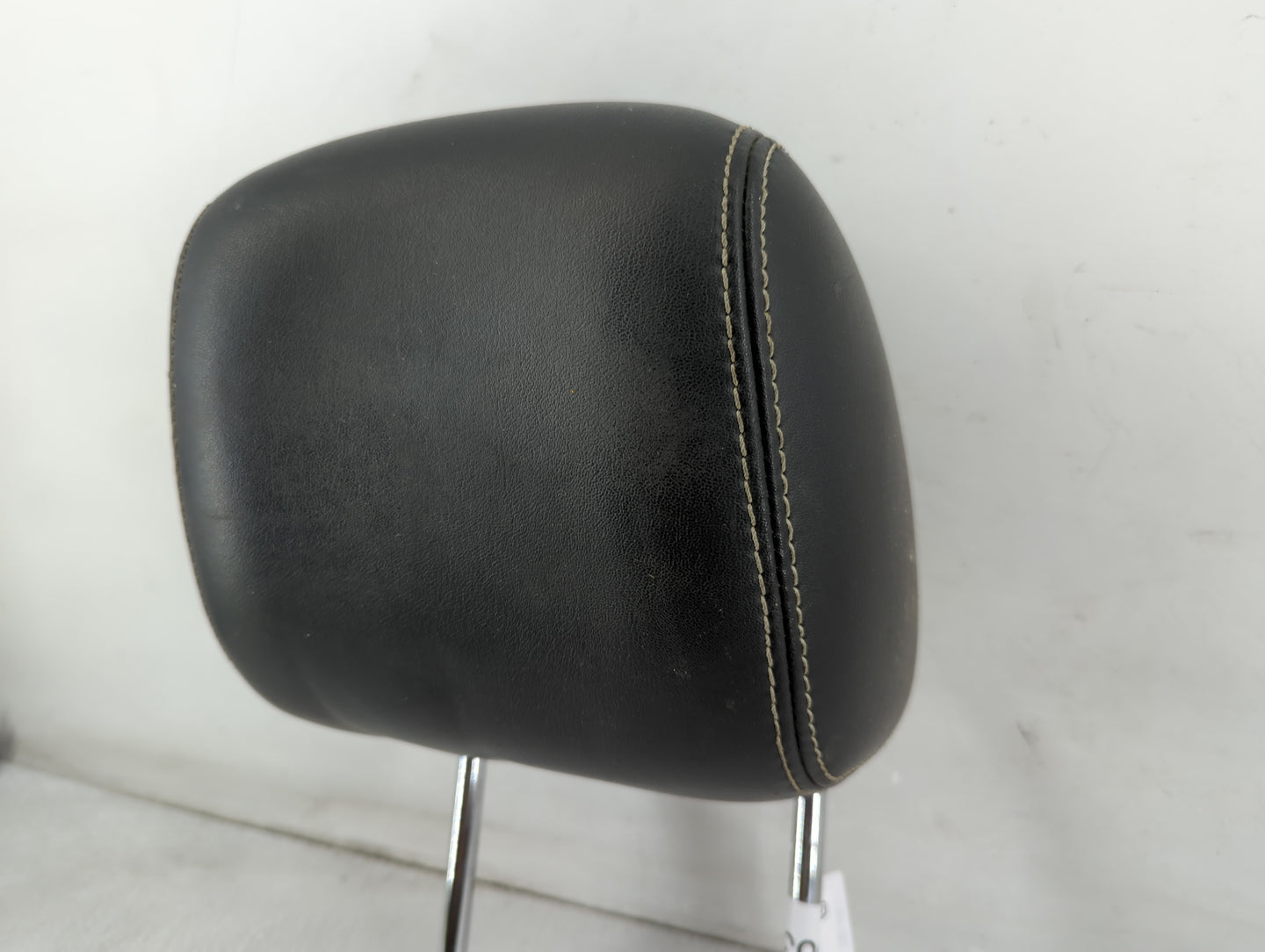 2010 Ford Fusion Headrest Head Rest Front Driver Passenger Seat Fits OEM Used Auto Parts - Oemusedautoparts1.com