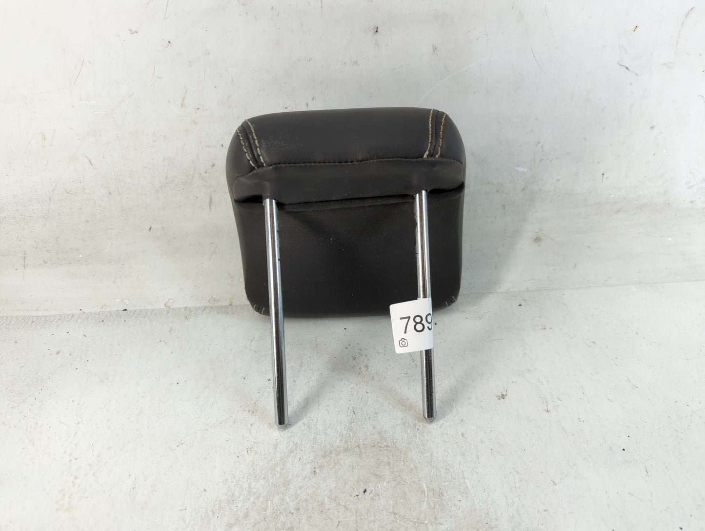 2010 Ford Fusion Headrest Head Rest Rear Center Seat Fits OEM Used Auto Parts - Oemusedautoparts1.com