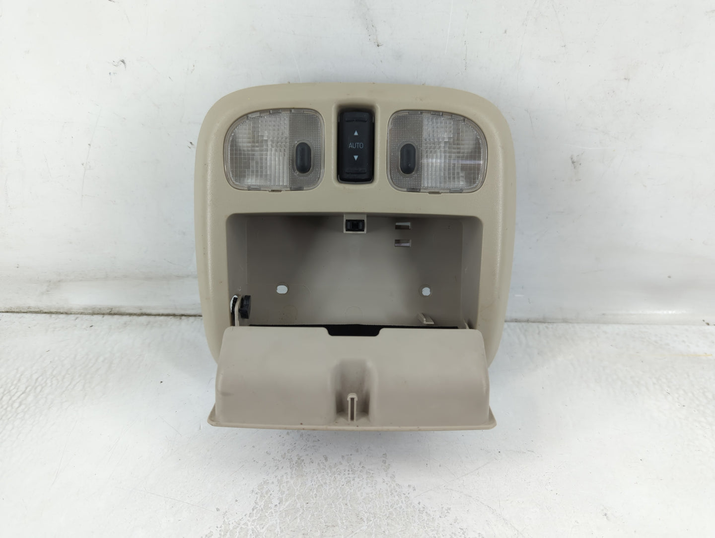 2010 Ford Fusion Overhead Roof Console Interior Dome Light - Oemusedautoparts1.com