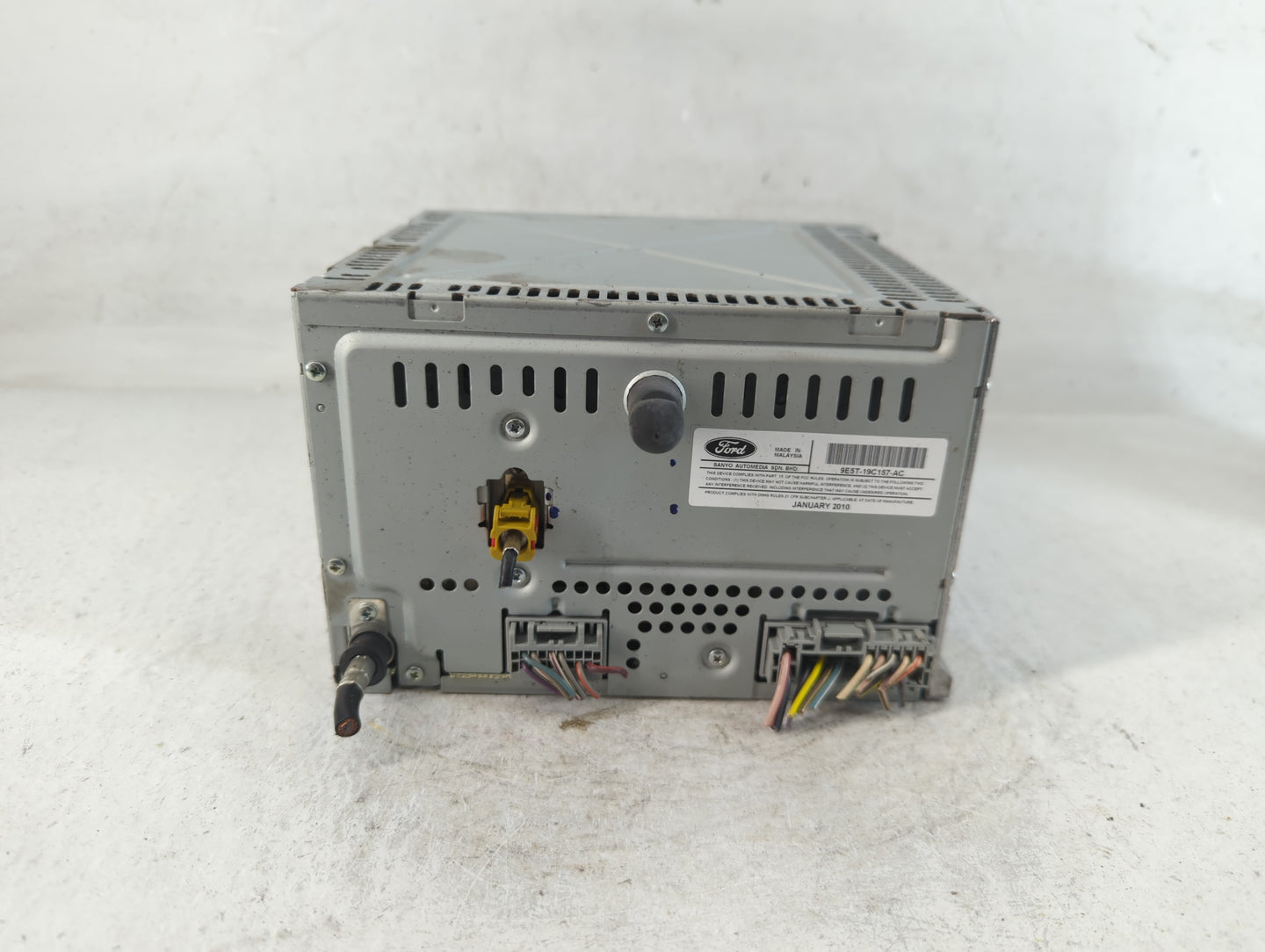 2010 Ford Fusion Radio AM FM Cd Player Receiver Replacement P/N:9E5T-19C157-AC Fits OEM Used Auto Parts - Oemusedautoparts1.