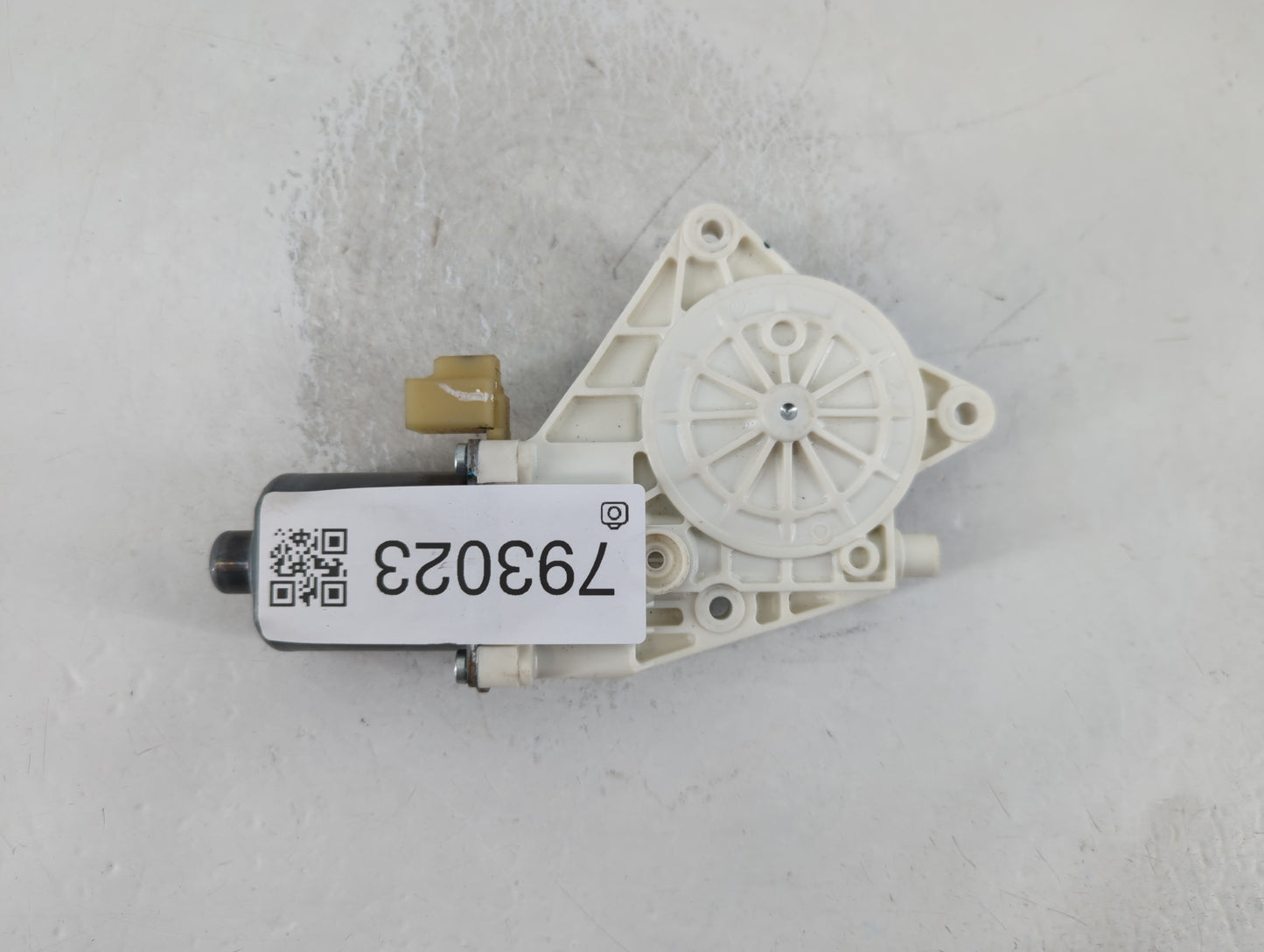 2006-2012 Ford Fusion Passenger Front Right Power Window Motor - Oemusedautoparts1.com