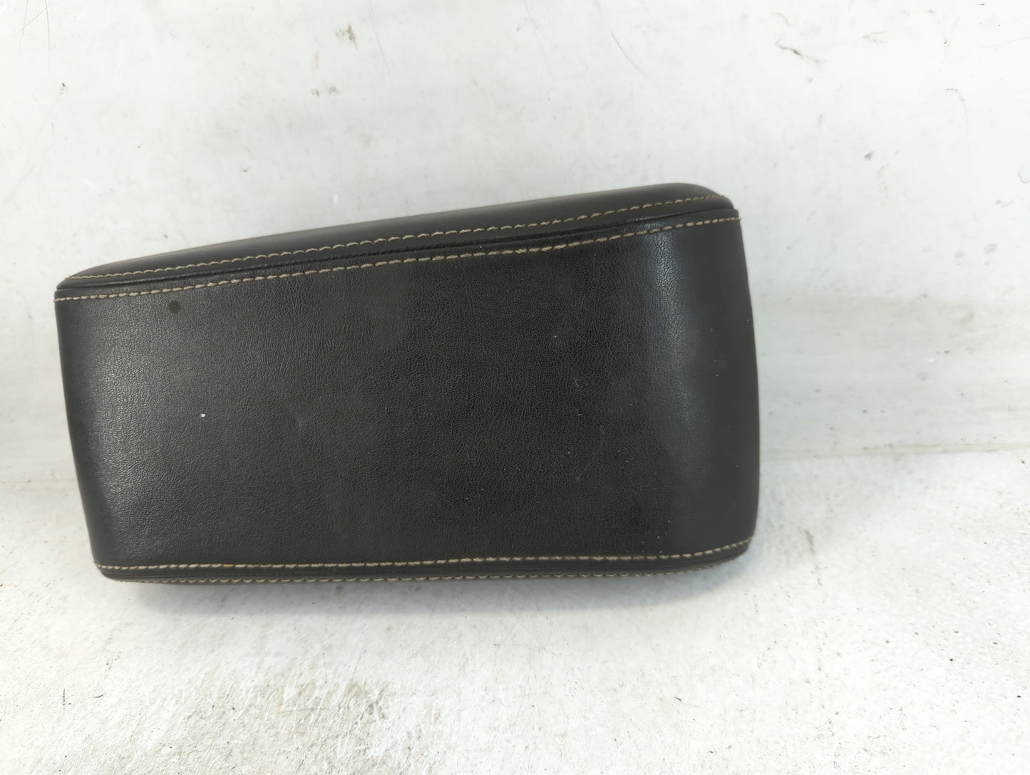 2010 Ford Fusion Center Console Armrest Cover Lid Fits OEM Used Auto Parts - Oemusedautoparts1.com