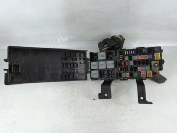 2010-2012 Ford Fusion Fusebox Fuse Box Panel Relay Module P/N:AE5T-14290-F Fits Fits 2010 2011 2012 OEM Used Auto Parts