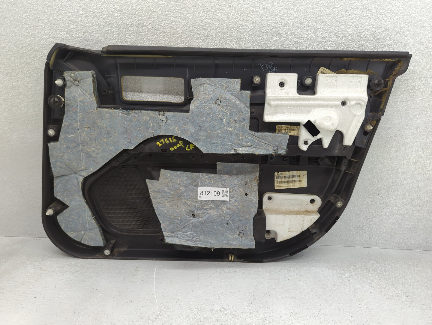 2010 Ford Fusion Front Right Passenger Interior Door Panel Trim - Oemusedautoparts1.com