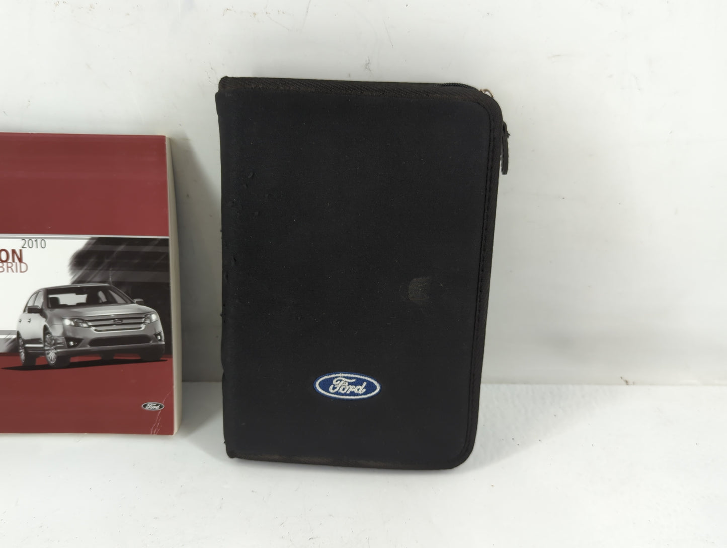2010 Ford Fusion Owners Manual Book Guide P/N:AE5J 19A321 DB OEM Used Auto Parts - Oemusedautoparts1.com