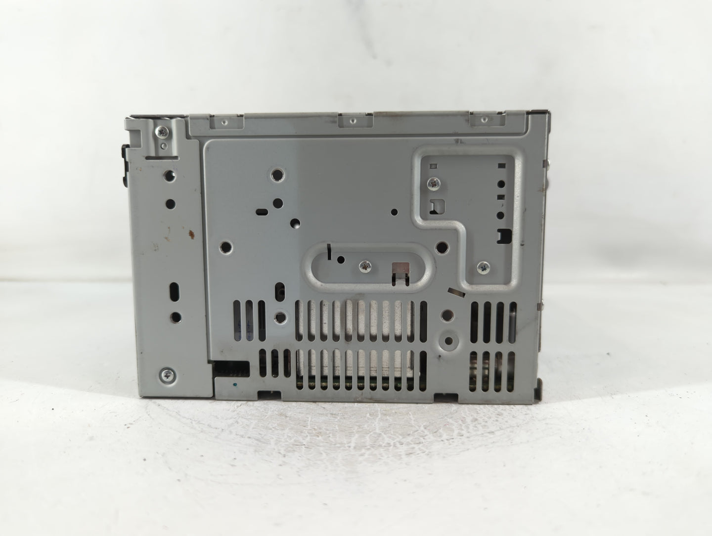 2010 Ford Fusion Radio AM FM Cd Player Receiver Replacement P/N:9E5T-19C157-AB Fits OEM Used Auto Parts - Oemusedautoparts1.