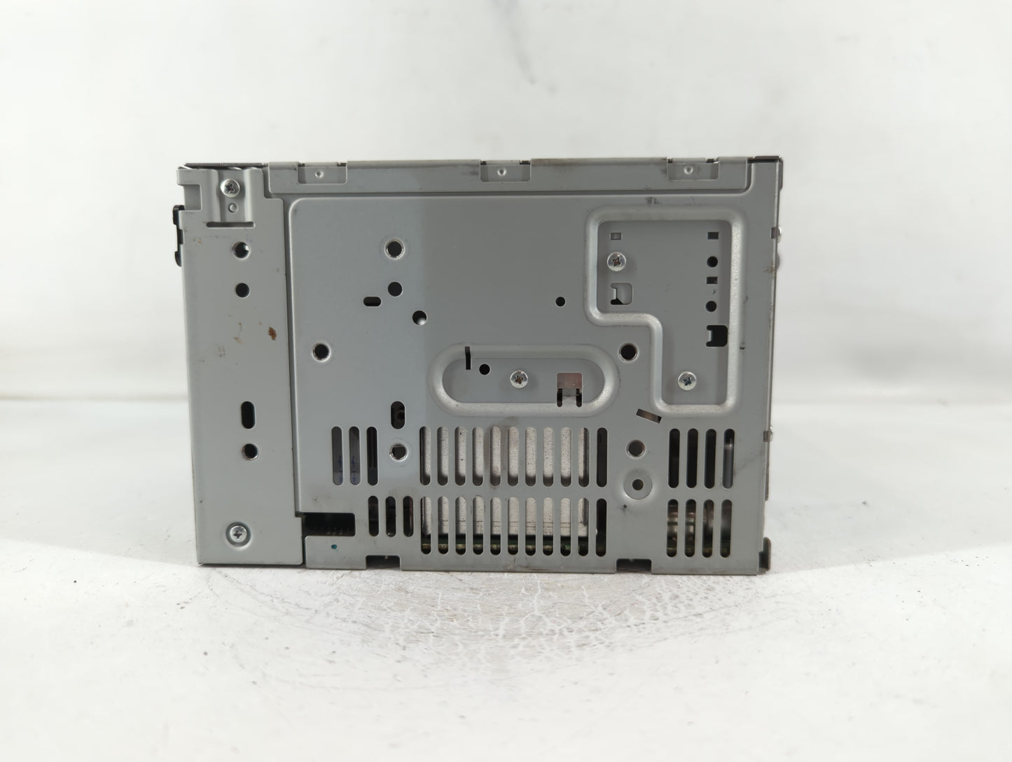 2010 Ford Fusion Radio AM FM Cd Player Receiver Replacement P/N:9E5T-19C157-AB Fits OEM Used Auto Parts - Oemusedautoparts1.