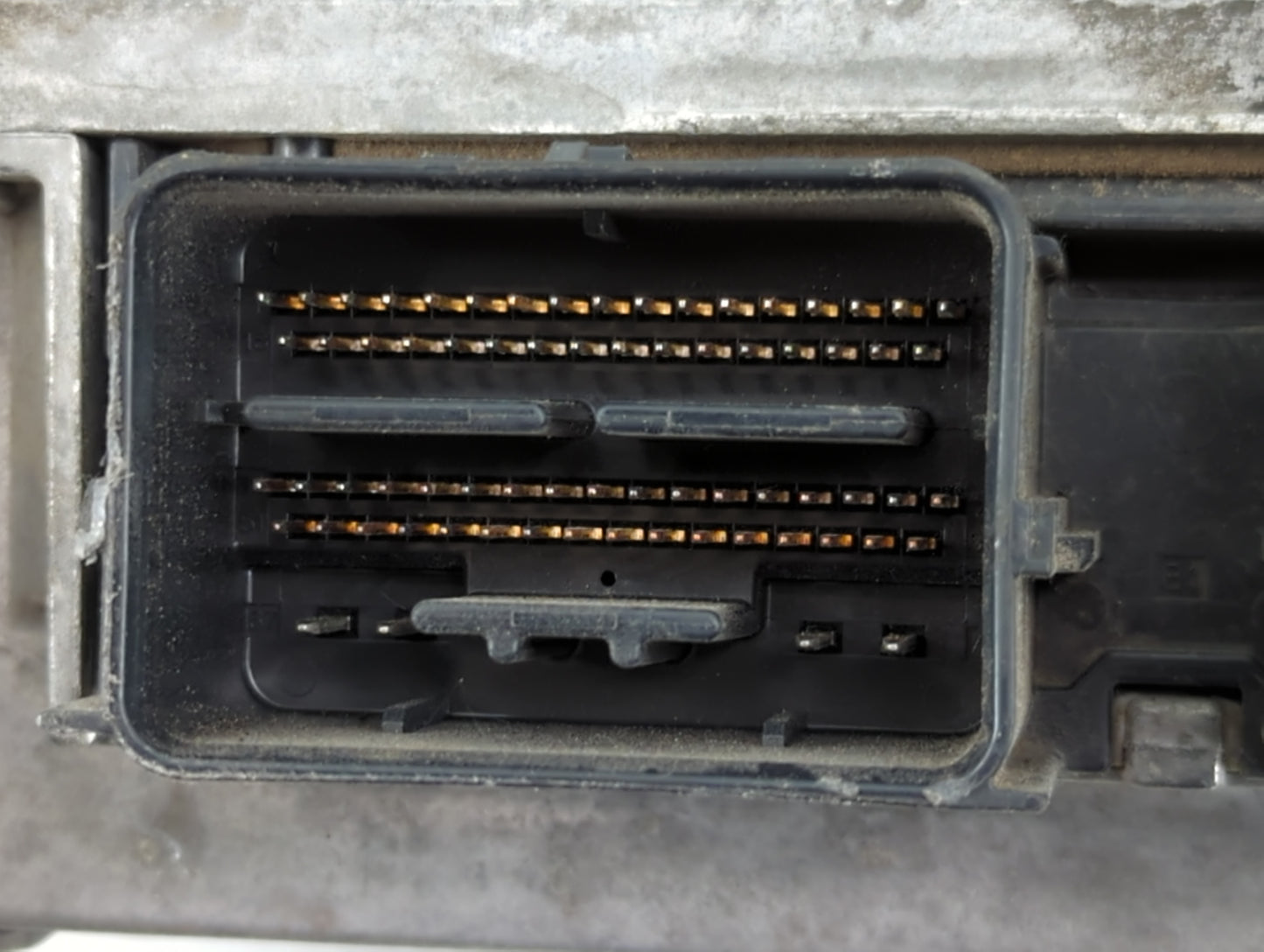 2010 Ford Fusion PCM Engine Control Computer ECU ECM PCU OEM P/N:9L8A-12B684-MA AE5A-12A650-BPA Fits OEM Used Auto Parts - O