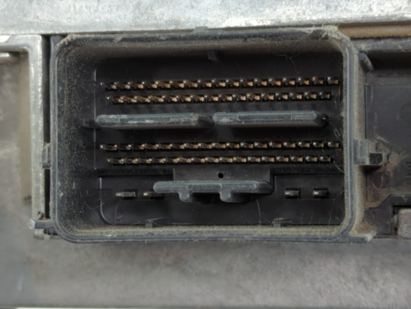 2010 Ford Fusion PCM Engine Control Computer ECU ECM PCU OEM P/N:9L8A-12B684-KA AE5A-12A650-BUB Fits OEM Used Auto Parts - O