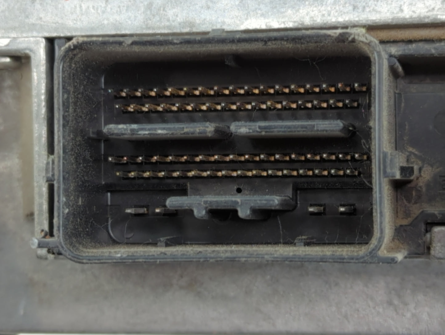 2010 Ford Fusion PCM Engine Control Computer ECU ECM PCU OEM P/N:9L8A-12B684-KA AE5A-12A650-BUB Fits OEM Used Auto Parts - O