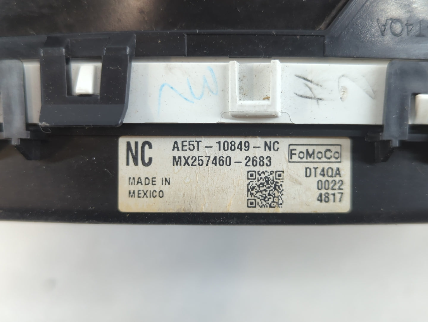 2010 Ford Fusion Instrument Cluster Speedometer Gauges P/N:MX257460-2683 AE5T-10849-NC Fits OEM Used Auto Parts - Oemusedaut