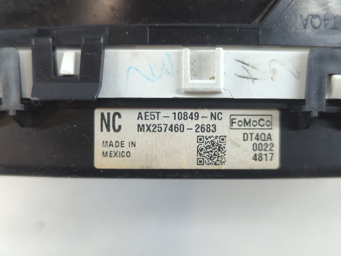 2010 Ford Fusion Instrument Cluster Speedometer Gauges P/N:MX257460-2683 AE5T-10849-NC Fits OEM Used Auto Parts - Oemusedaut