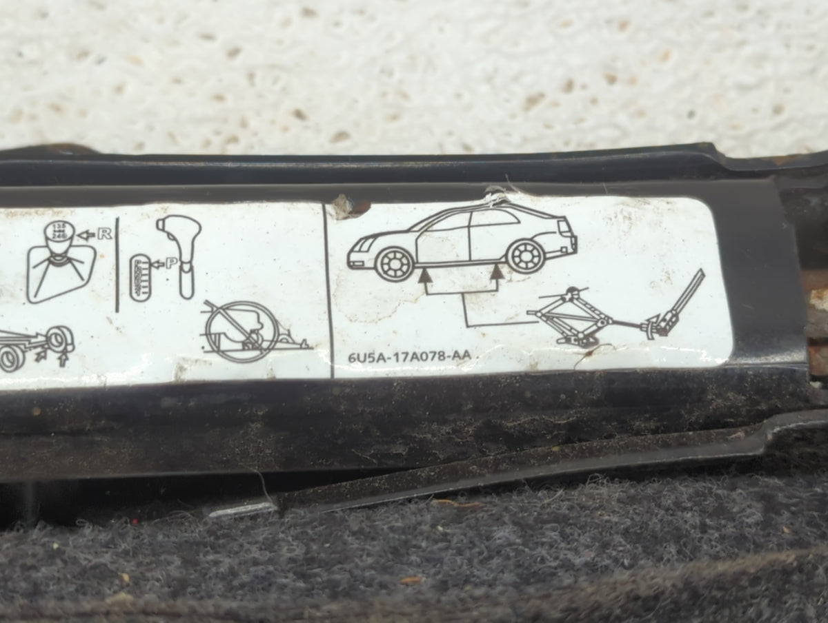 Ford Fusion Spare Scissor Car Jack 920168 - Oemusedautoparts1.com