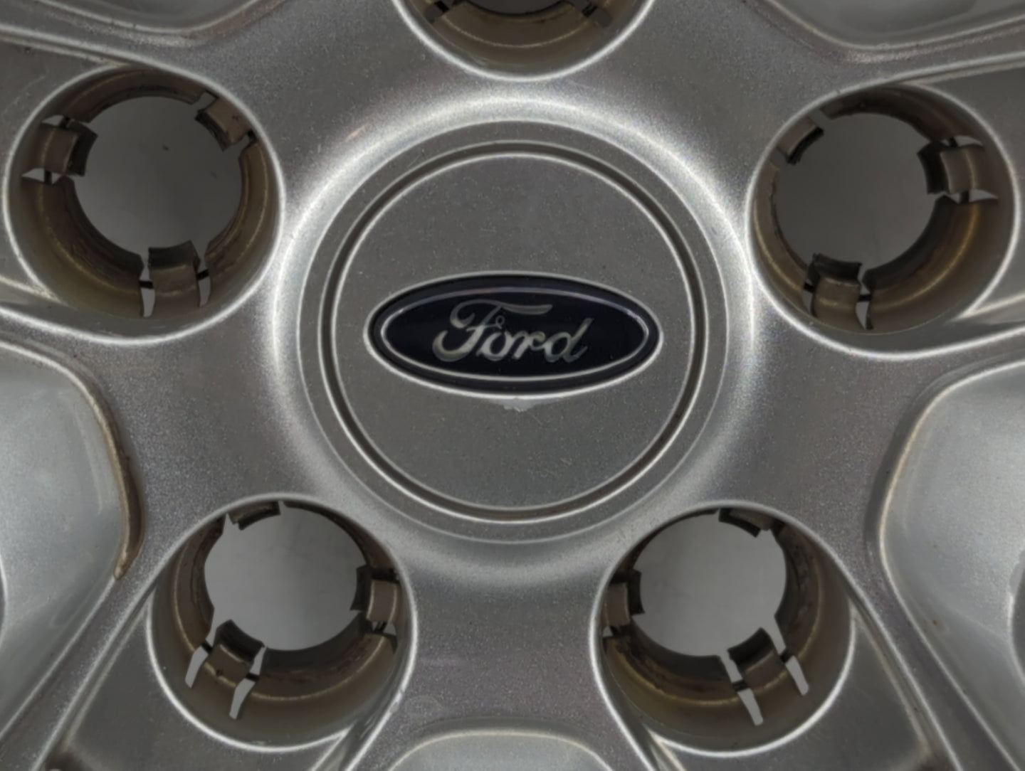 2010-2012 Ford Fusion Hubcap Wheel Cover Silver - Oemusedautoparts1.com