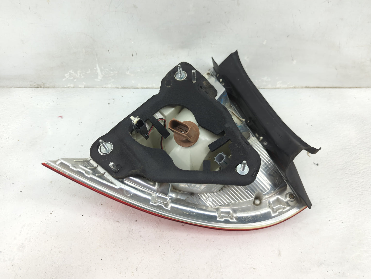 2010-2012 Ford Fusion Tail Light Assembly Driver Left OEM Fits Fits 2010 2011 2012 OEM Used Auto Parts - Oemusedautoparts1.c