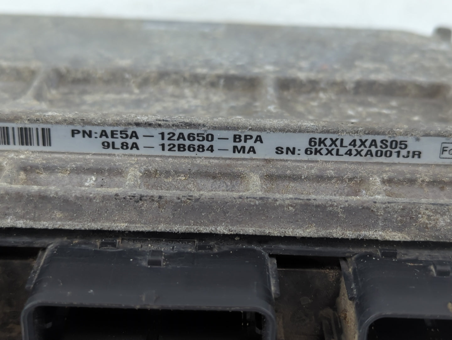 2010 Ford Fusion PCM Engine Control Computer ECU ECM PCU OEM P/N:9L8A-12B684-MA AE5A-12A650-BPA Fits OEM Used Auto Parts - O