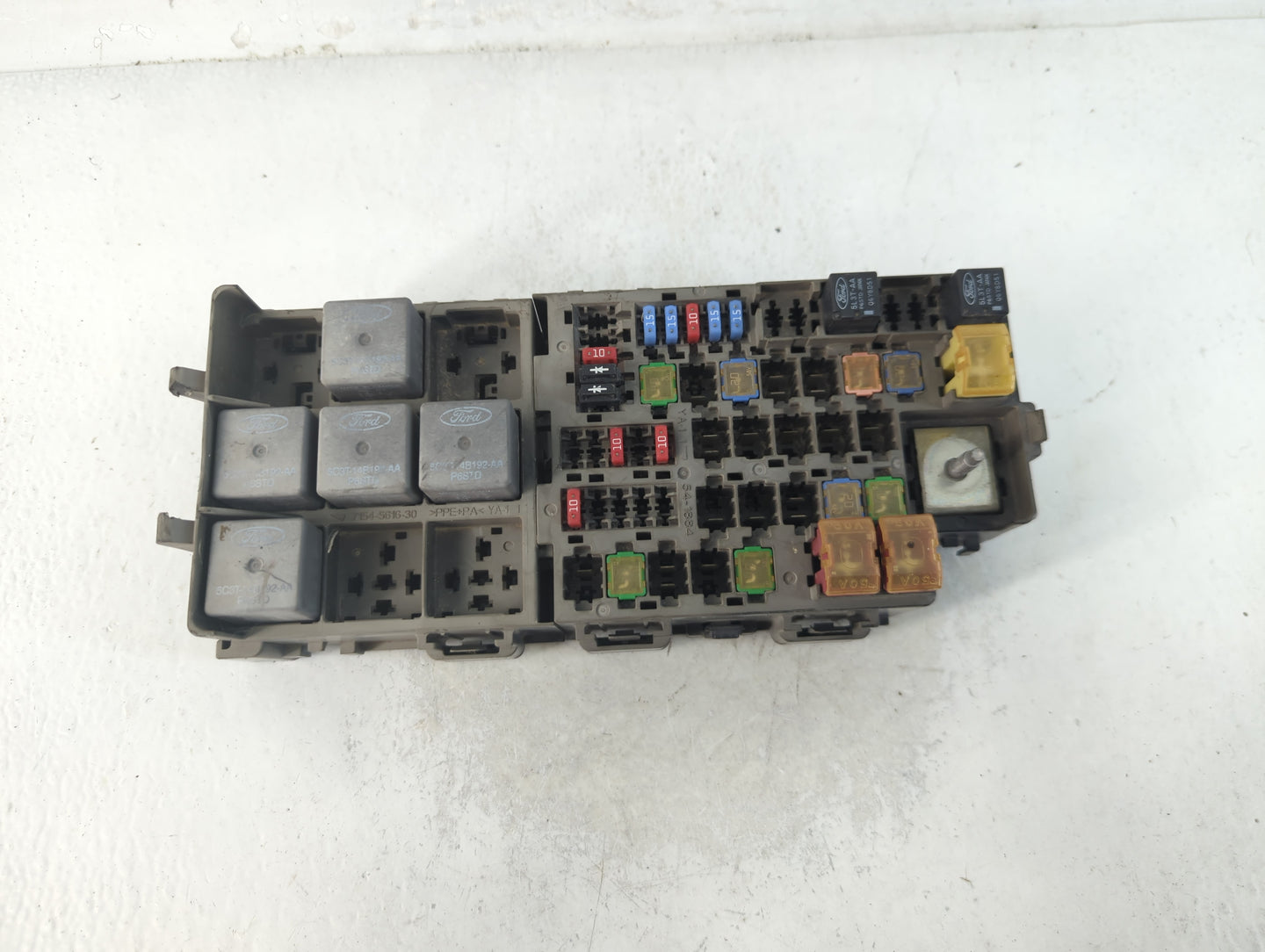 2010-2012 Ford Fusion Fusebox Fuse Box Panel Relay Module Fits Fits 2010 2011 2012 OEM Used Auto Parts - Oemusedautoparts1.c
