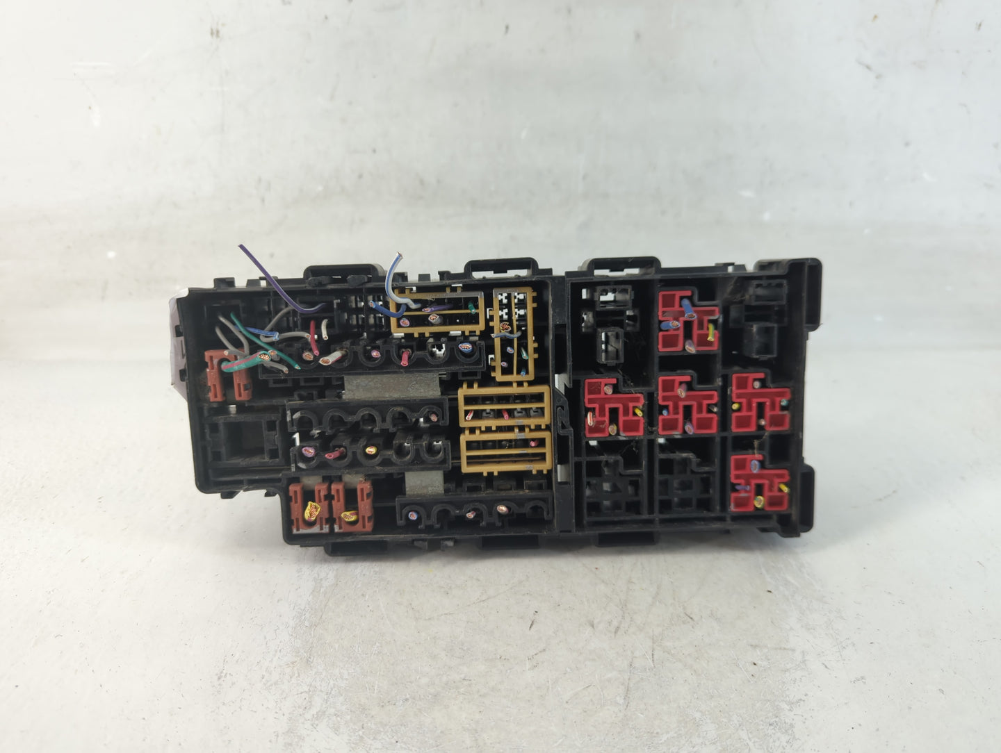 2010-2012 Ford Fusion Fusebox Fuse Box Panel Relay Module Fits Fits 2010 2011 2012 OEM Used Auto Parts - Oemusedautoparts1.c